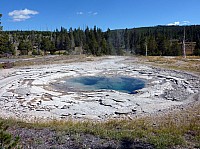 Yellowstone Old faithfull Spa Geyser.JPG